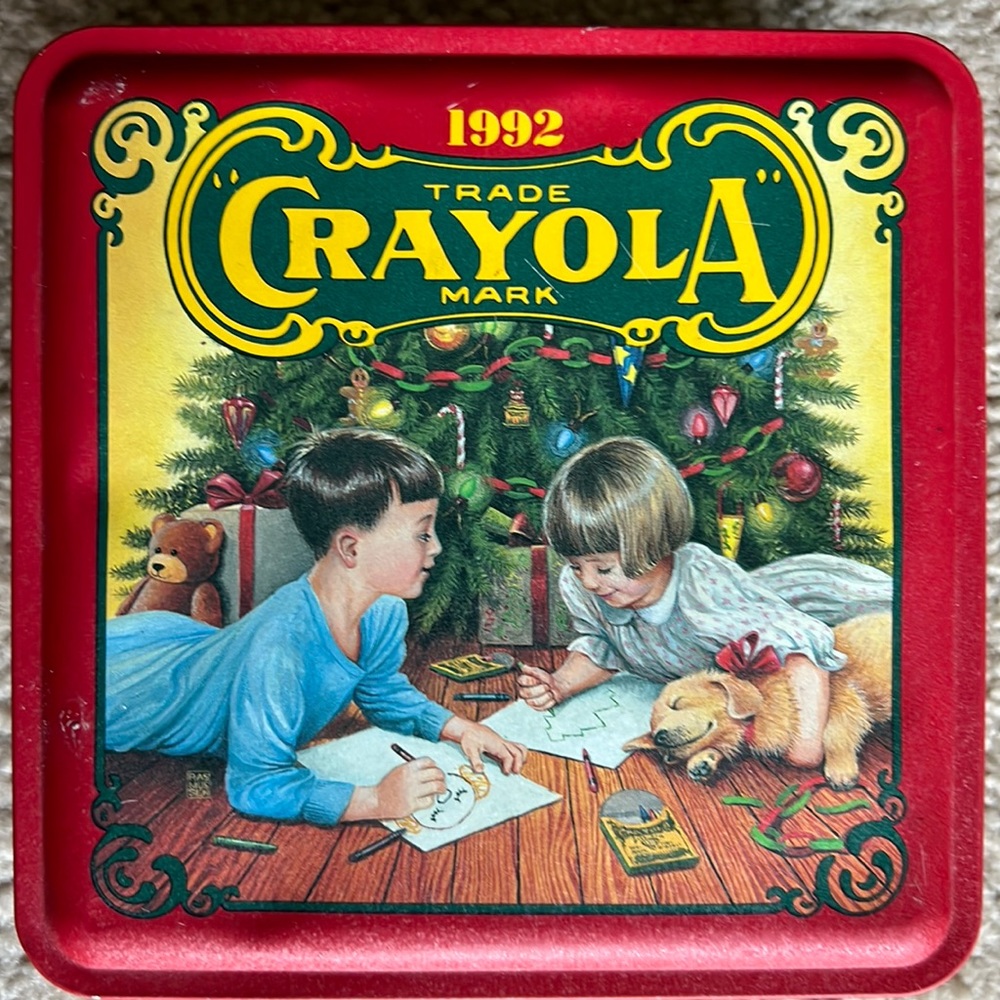 1992 Crayola Tin With Assorted Crayons